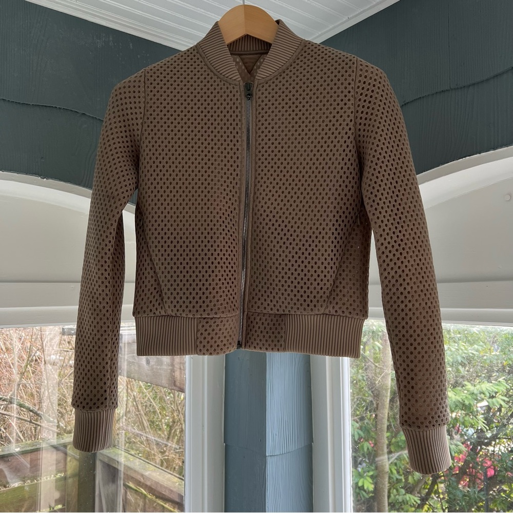 ALO Yoga Myth Workout Jacket